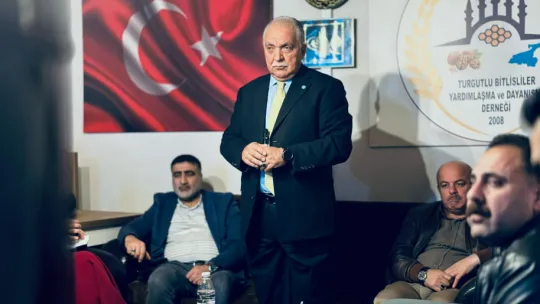 İYİ Partili Aday Ahmet Orhan'dan Bitlisliler Derneği'ne Ziyaret (Video Haber)