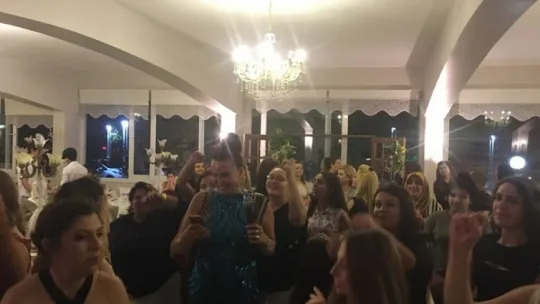 Almina ile Turgutlu'da muhteşem bir gece geçirdiler