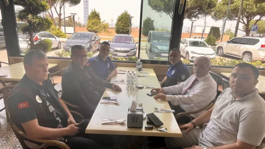 Turgutlu Belediyesi Zabıta Teşkilatından Manisa Büyükşehir Belediyesi'ne Nezaket Ziyareti