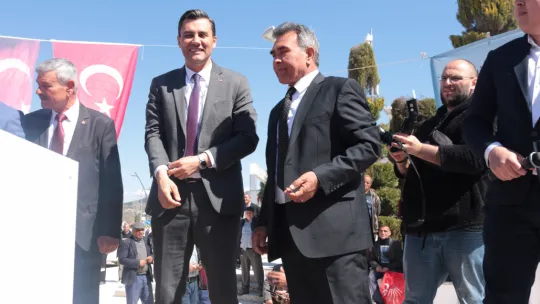 Cemil Kurt, ' Bizim derdimiz Selendi ve biz Selendi'yi konuşmak istiyoruz'