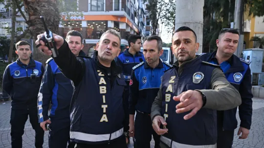 Manisa'da Kaldırımlar Vatandaşa Geri Veriliyor