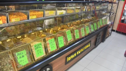 İrfan Kahve ve Çerez Turgutlu'da yeni yüzüyle sizlerin hizmetinde