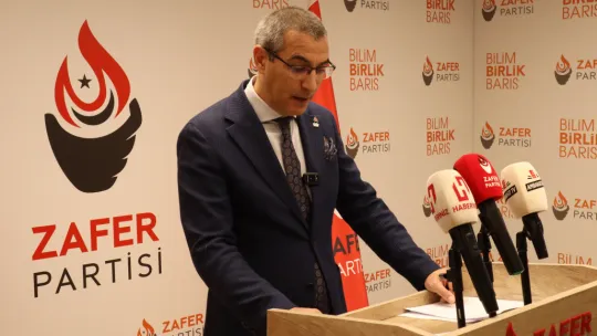 Zafer Partisi Sözcüsü Uğur Batur, 'AKP hükümeti niye hala bir açıklama yapmıyor'
