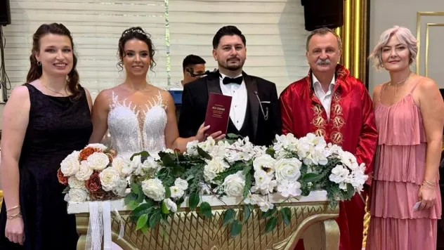 2025 Yılında Yunusemre'de Bin 464 Çift Hayatını Birleştirdi