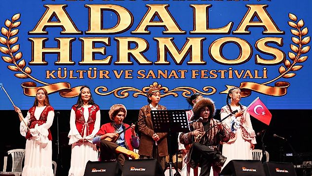 27. Adala Hermos Festivali'nde Onur Akın Rüzgârı Esti