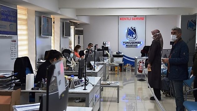 YUNUSEMRE BİNLERCE VATANDAŞIN TALEBİNE CEVAP VERDİ