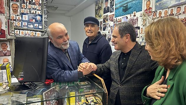 CHP'li Ecevit her ay halk toplantısı yapacağını taahhüt etti