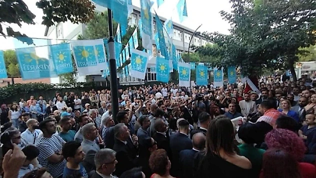 Ahmet Karadağ'dan miting gibi adaylık açıklaması
