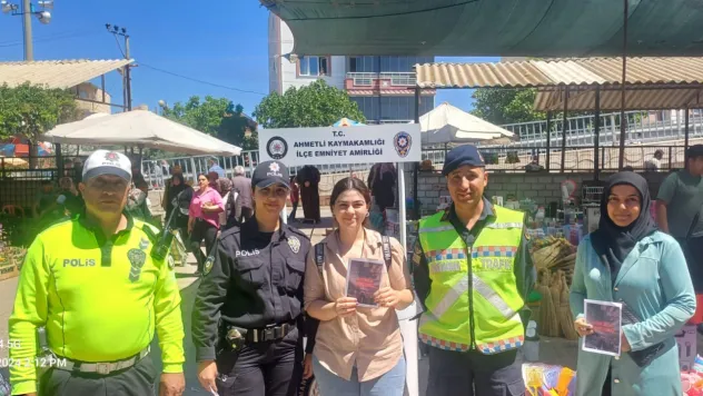 Ahmetli'de jandarma ekiplerinin bu etkinliği vatandaşlardan tam not aldı