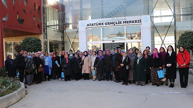 Ahmetlili Kadınlar Manisa'nın Tarihine Yolculuk Etti