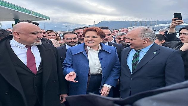 Akşener Manisa'da ,'Ben ve Arkadaşlarım Başlarımızı Bu Ülkenin Yoluna Koyduk!