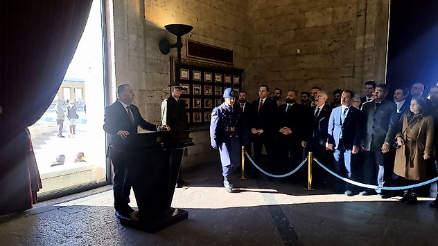 Anıtkabir'de: Parti ve Ülke Geleceğine Dair Mesajlar
