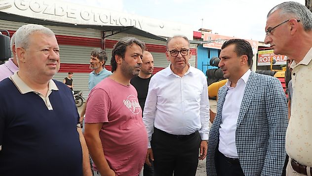 Başkan Akın Yangından Zarar Gören Esnafın Yanında