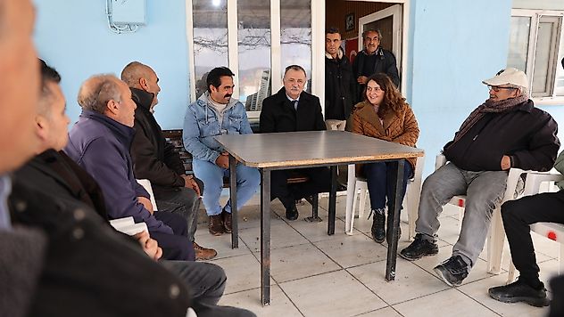 Başkan Balaban Karaveliler'de Vatandaşı Dinledi