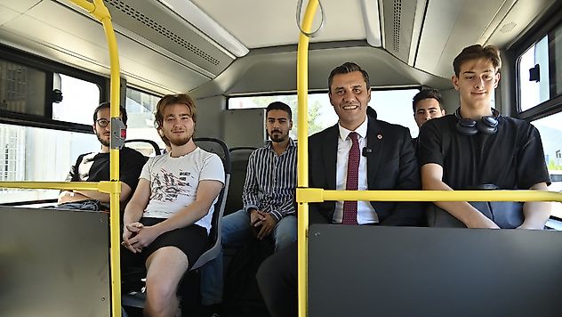 Başkan Zeyrek, Üniversite Öğrencileri ile Yolculuk Yaptı