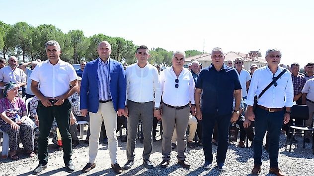 Büyükşehir'den Akhisar'a 15 Bin Meyve Kasası