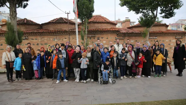 Büyükşehir'den Akhisarlı Özel Öğrencilere Manisa Gezisi