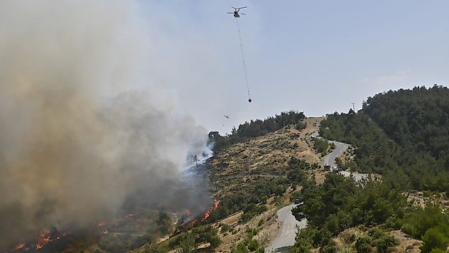 Büyükşehir İtfaiyesi Vatandaşı Alevlerin İçinden Kurtardı