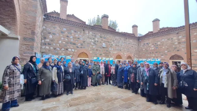 Büyükşehir'le Binlerce Kadın Kültürel Gezilerde Buluştu