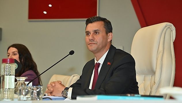 Büyükşehir Meclisinde Görev Dağılımı Yapıldı