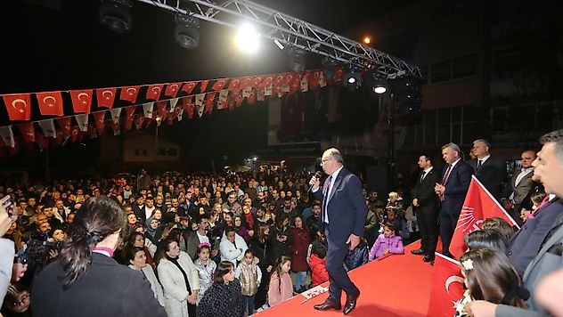 Çetin Akın: 'Ergenekon Mahallemizde bir ses yükseldi Kazanıyoruz'