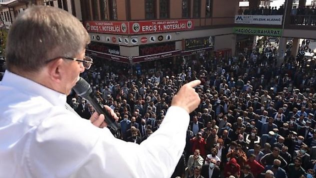 Erciş'te Davutoğlu izdihamı!