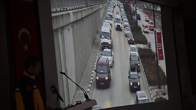 Fermuar Sistemi'nin topluma tanıtılma süreci başladı