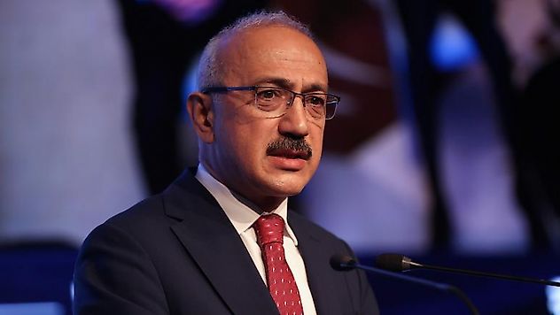 Hazine ve Maliye Bakanı Lütfi Elvan İstifa Etti