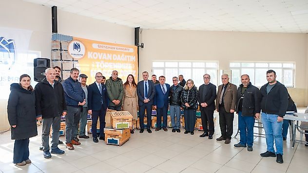 Hükümlülerin Ürettiği Kovanlar Üreticilere Dağıtıldı