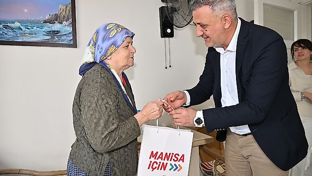 Huzurevi Sakinlerine Bayram Sürprizi