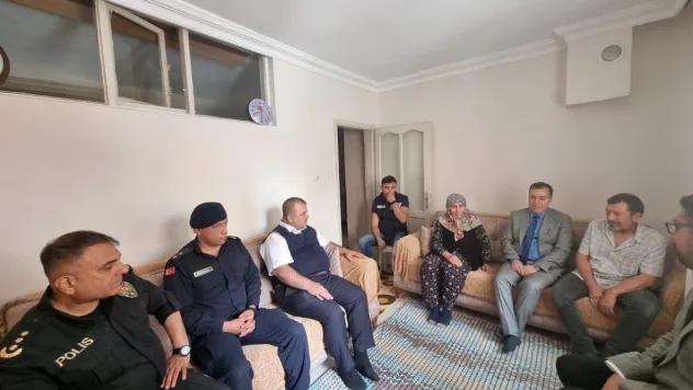 Kaymakam Kapankaya'dan Şehit Annelerine, Anneler Günü Ziyareti