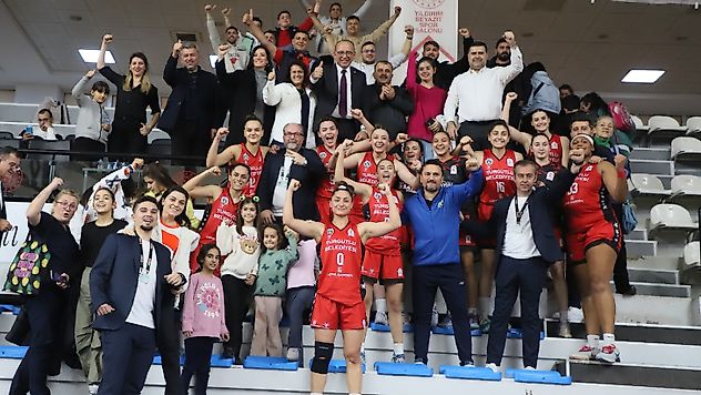 Lidya Garden City Turgutlu Belediyesi Kadın Basketbol'dan Muhteşem Dönüş: 71-59