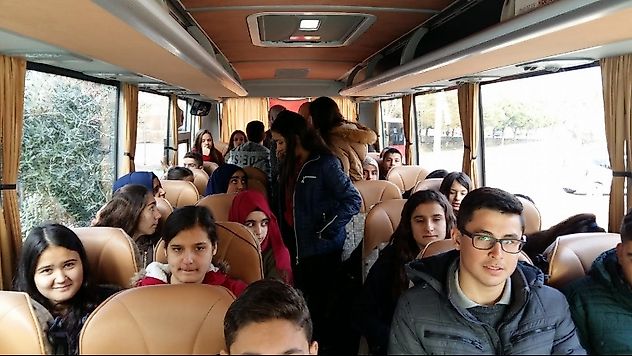 Büyükşehir Gölmarmaralı Öğrencileri Kitap Fuarına Taşıdı