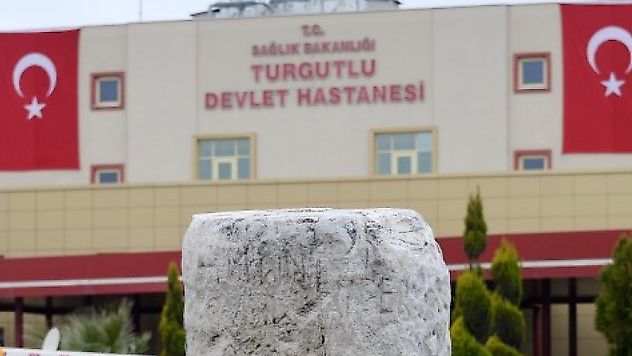 TURGUTLU'DA 1800 YILLIK MERMER TAŞ
