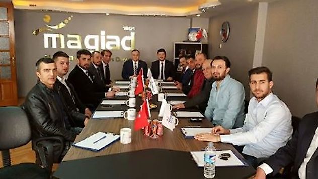 MHP'Lİ AKÇAY'DAN MAGİAD'A ZİYARET