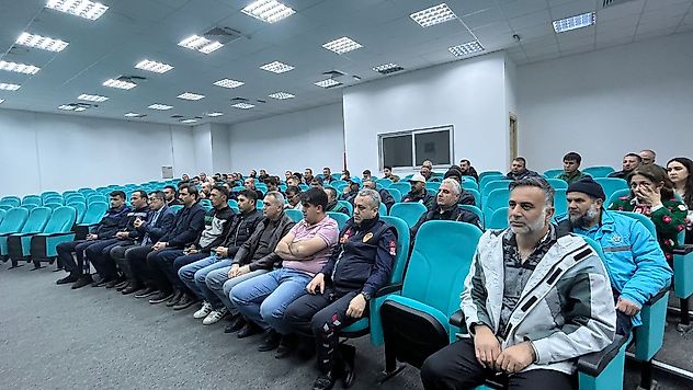 Manisa Büyükşehir Belediyesi Personeline 'Etiklik' Semineri Verildi