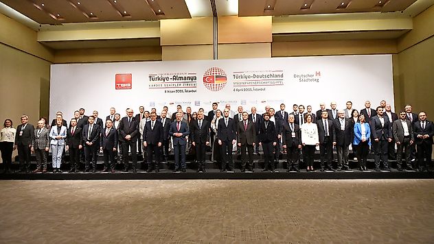Manisa Büyükşehir Türkiye-Almanya Kardeş Şehirler Zirvesi'ne Katıldı