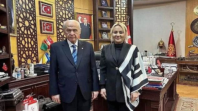 Manisa'da İlk Kez Bir Kadın MHP'den Adayı Adayı