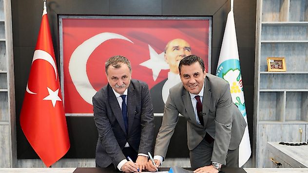 Manisa'da Su 1 lira oldu, ekmek de 5 lira oluyor
