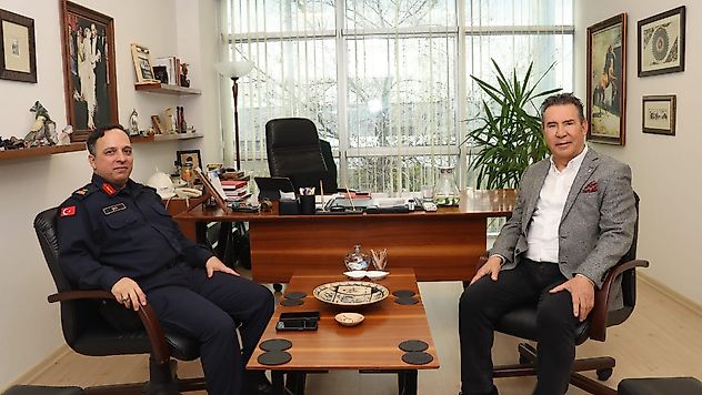 Jandarma Komutanı Tuğgeneral İlhan Şen'den Manisa Kent Konseyi Başkanı Hakkı Bayraktar'a Ziyaret