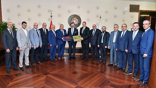 Turgutlutso Tutso'dan TOBB Başkanı Hisarcıklıoğlu'nu ziyaret