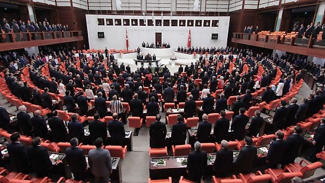 Manisa'yi temsil edecek vekiller yemin etti