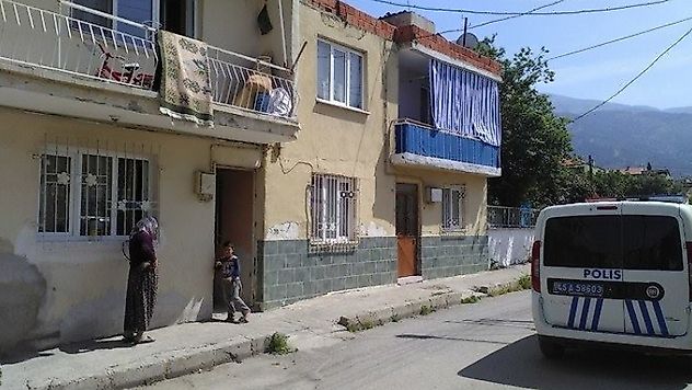PENCEREDEN DÜŞEN KADIN YARALANDI