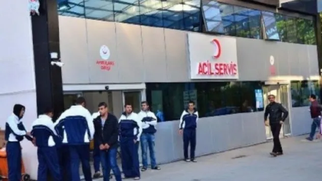 Yemekten zehirlenen 200'e yakın asker hastanelik oldu