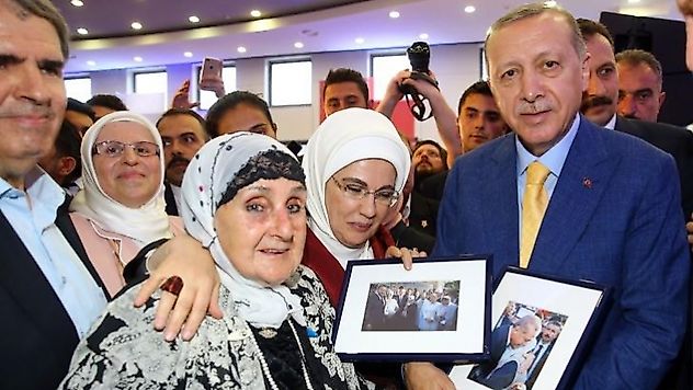 Cumhurbaşkanı Erdoğan'dan FETÖ'ye ahtapot benzetmesi