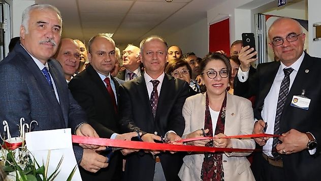 Manisa Lisesi Mezunları İkiz Kuleler'de