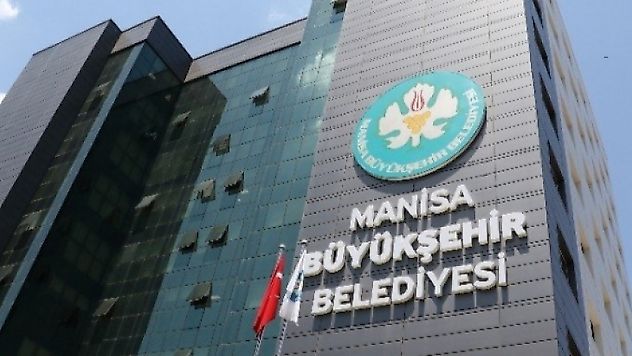 Üst düzey bürokratlarının adını kullanarak dolandırıcılık