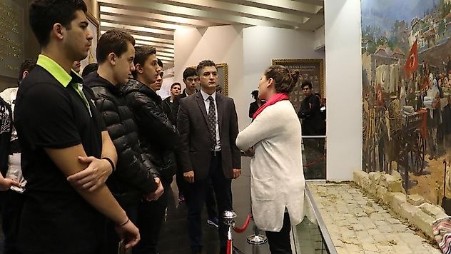 Çanakkale Şehitliğine Ziyaretçi Akını