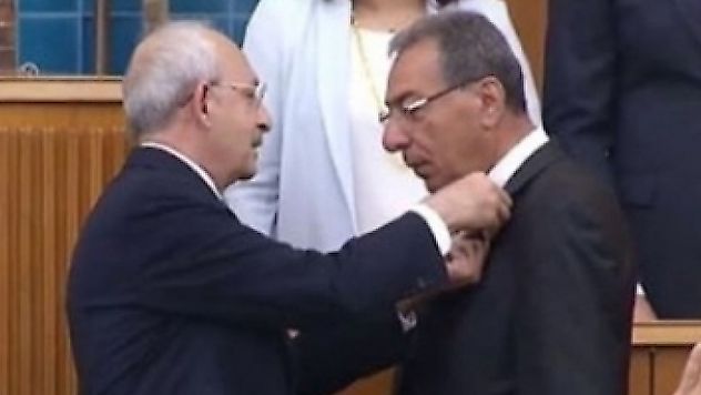 Ülkü Ocakları eski genel başkanı CHP saflarına katıldı
