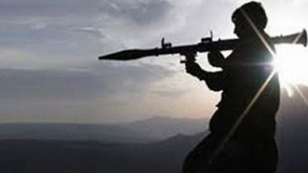 Jandarma karakoluna roketle saldırdılar
